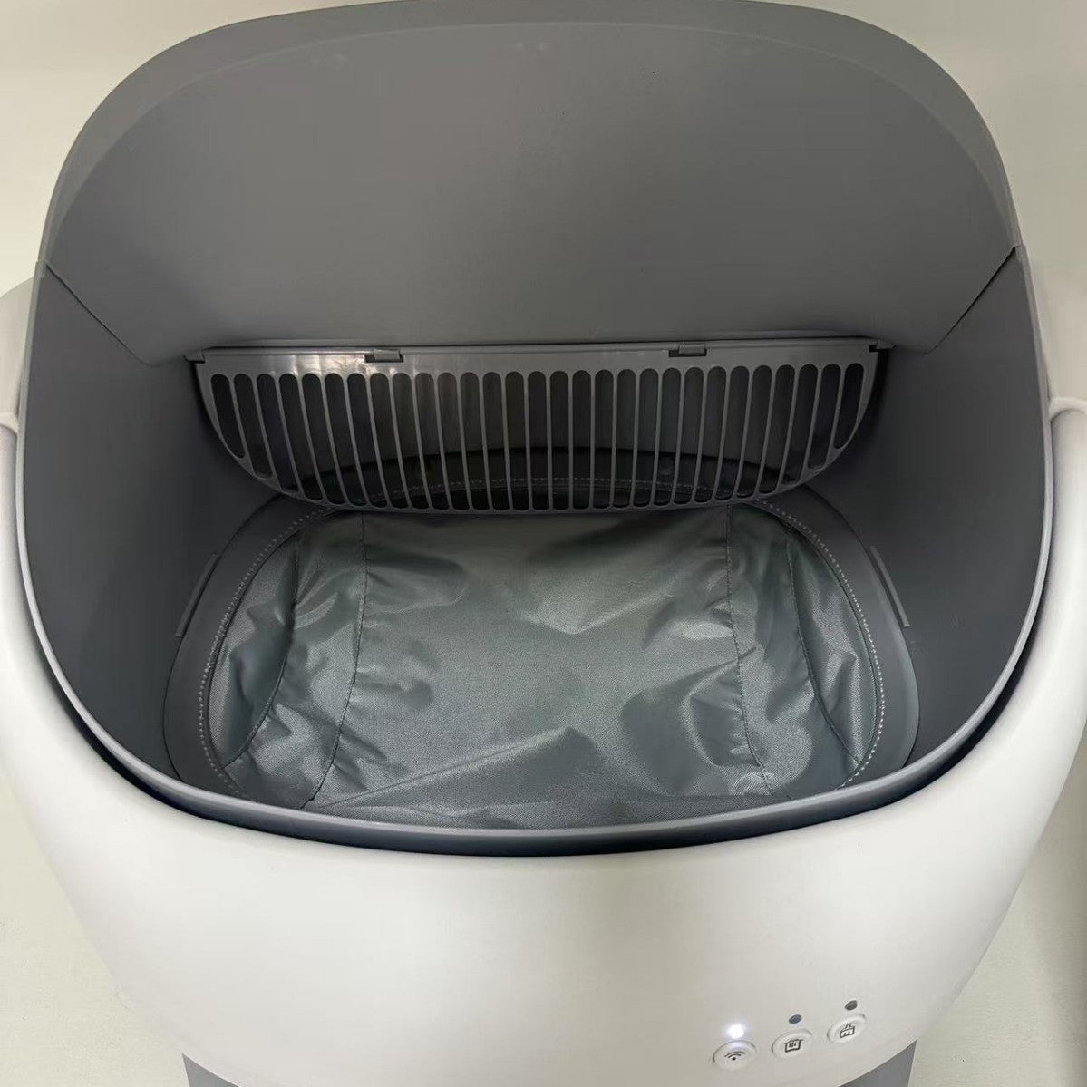 Smart Self-Cleaning Cat Litter Box – No More Scooping